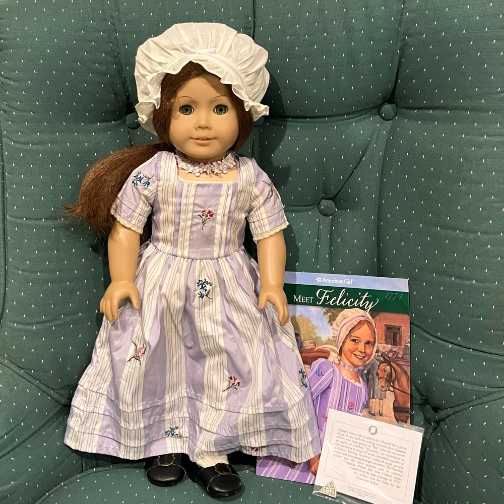 2008 American Girl Felicity Doll With 7 Dresses and Rebecca Rubin’s Cats